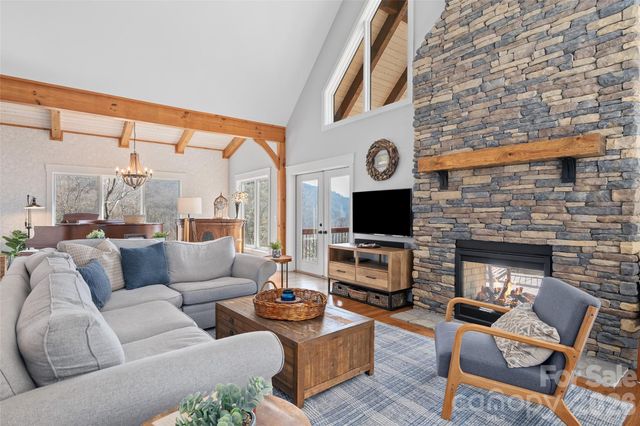 310 Peaks Creek Trail, Maggie Valley, NC 28751