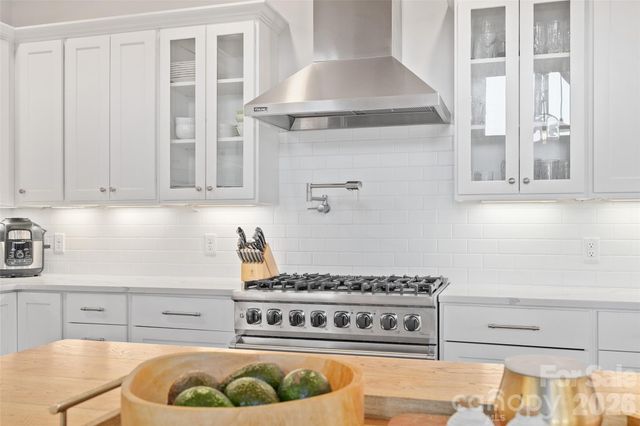 310 Peaks Creek Trail, Maggie Valley, NC 28751