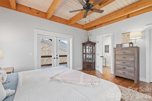 310 Peaks Creek Trail, Maggie Valley, NC 28751