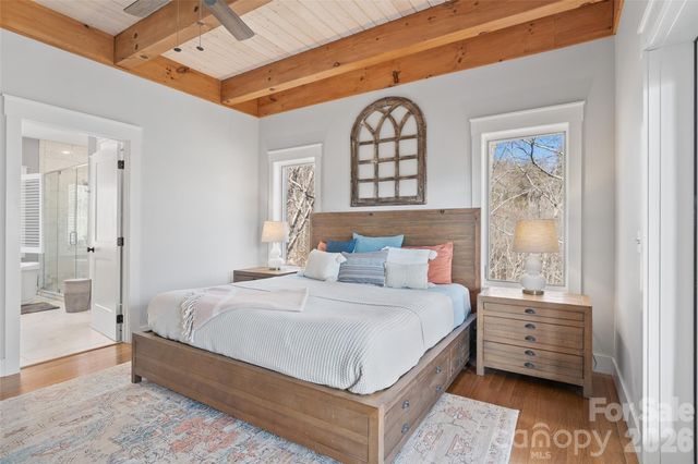 310 Peaks Creek Trail, Maggie Valley, NC 28751