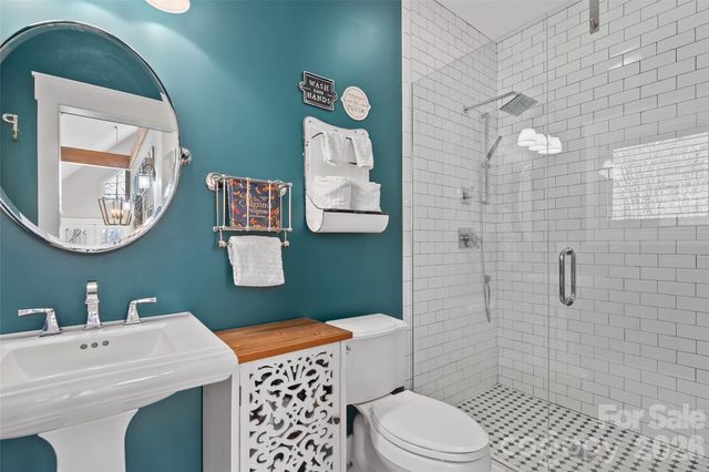 310 Peaks Creek Trail, Maggie Valley, NC 28751