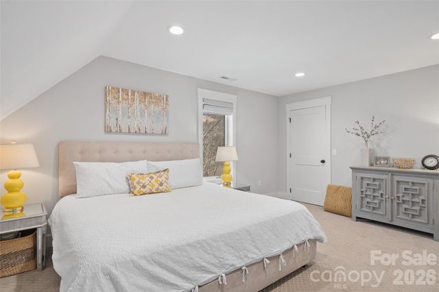 310 Peaks Creek Trail, Maggie Valley, NC 28751