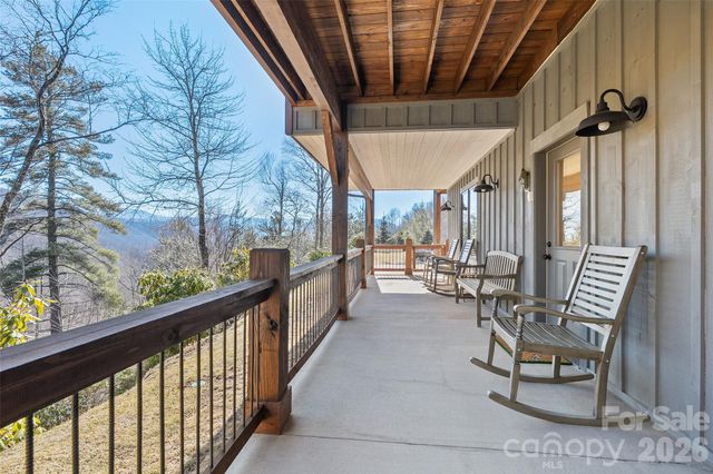 310 Peaks Creek Trail, Maggie Valley, NC 28751