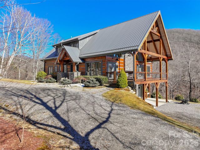 310 Peaks Creek Trail, Maggie Valley, NC 28751