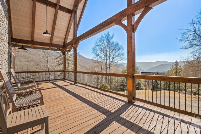 310 Peaks Creek Trail, Maggie Valley, NC 28751