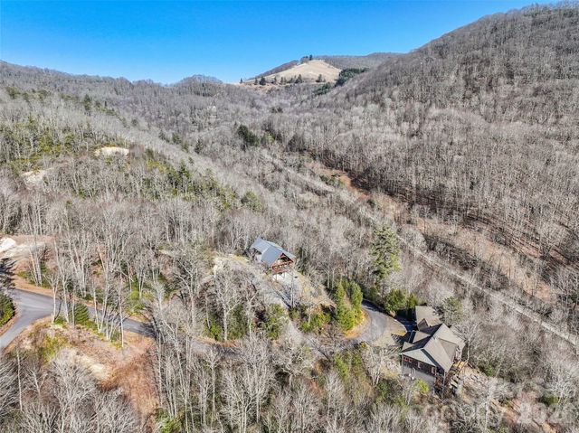 310 Peaks Creek Trail, Maggie Valley, NC 28751