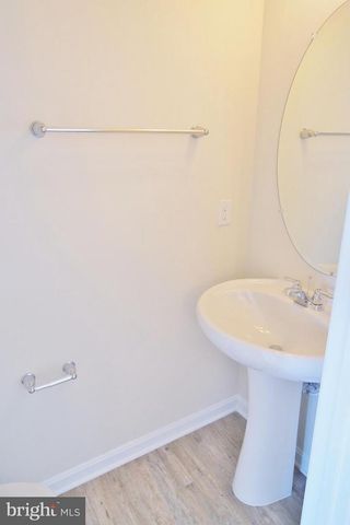 48 NIBLICK SQ, Front Royal, VA 22630