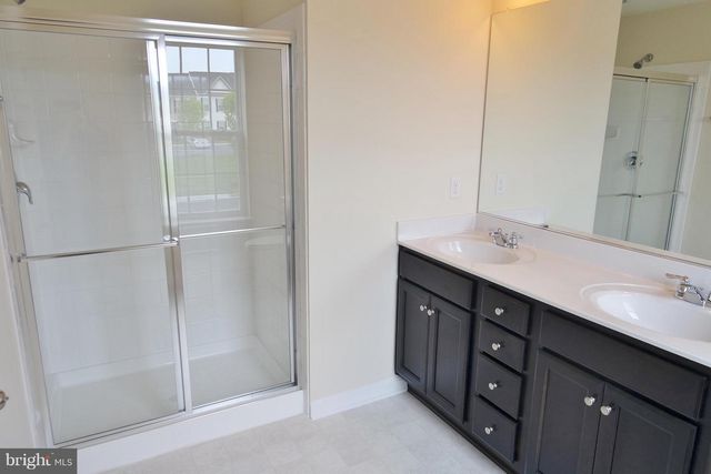 48 NIBLICK SQ, Front Royal, VA 22630