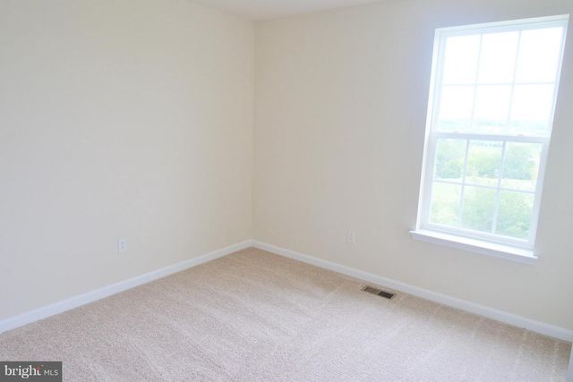 48 NIBLICK SQ, Front Royal, VA 22630