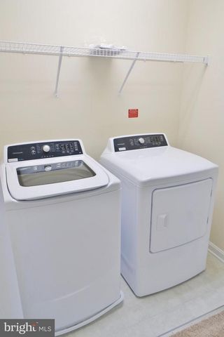 48 NIBLICK SQ, Front Royal, VA 22630