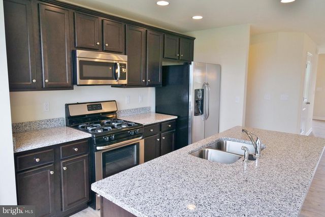 48 NIBLICK SQ, Front Royal, VA 22630