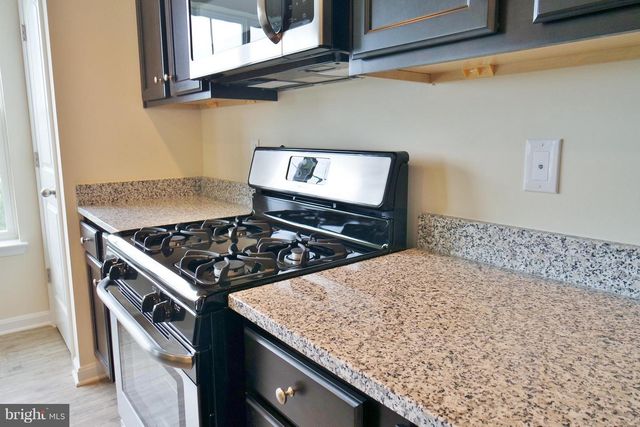 48 NIBLICK SQ, Front Royal, VA 22630