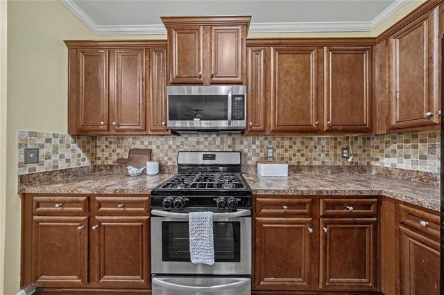 518 Riverview Lane, Canton, GA 30114