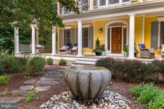 10837 S GLEN RD, Potomac, MD 20854