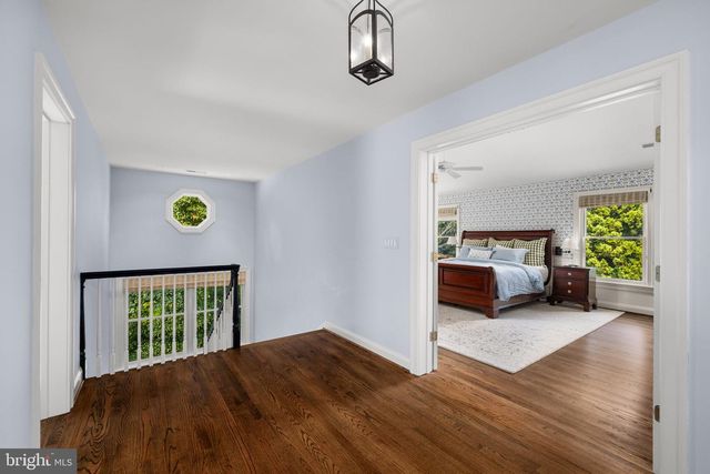 10837 S GLEN RD, Potomac, MD 20854