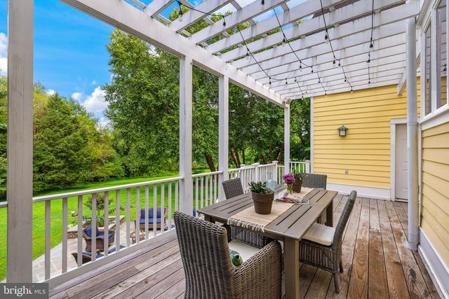 10837 S GLEN RD, Potomac, MD 20854