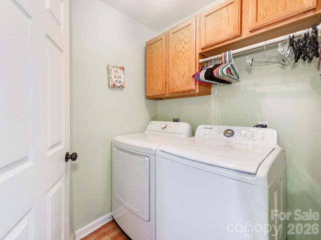 5999 Brookstone Drive NW, Concord, NC 28027