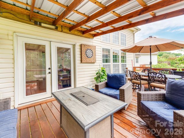 5999 Brookstone Drive NW, Concord, NC 28027