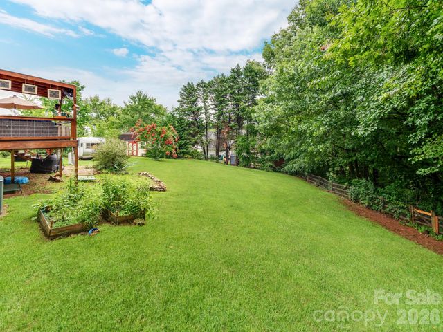 5999 Brookstone Drive NW, Concord, NC 28027