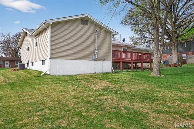 33 Ayrshire Road, St Charles, MO 63303