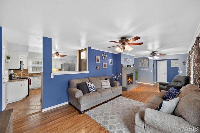 33 Ayrshire Road, St Charles, MO 63303