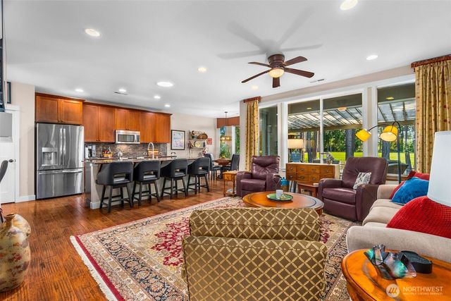 8227 Orcas Loop NE, Lacey, WA 98516