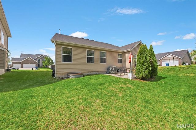 12425 Bur Oak Drive, Maryland Heights, MO 63146