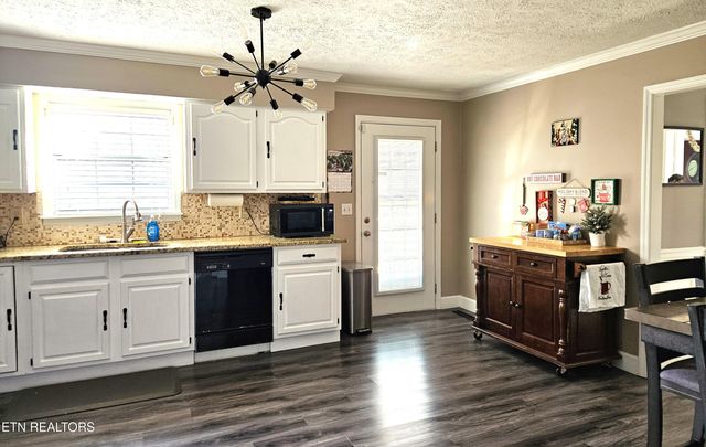 113 Thacker Drive, Lafollette, TN 37766