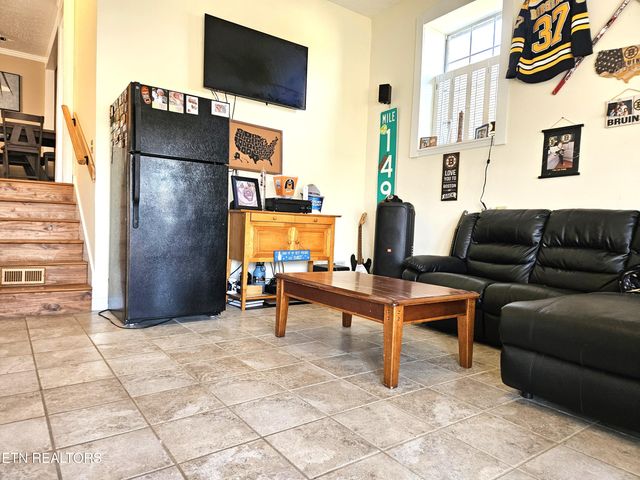 113 Thacker Drive, Lafollette, TN 37766