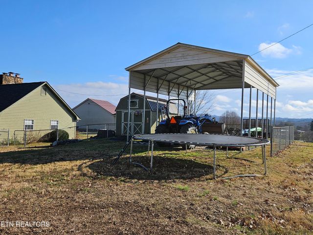 113 Thacker Drive, Lafollette, TN 37766