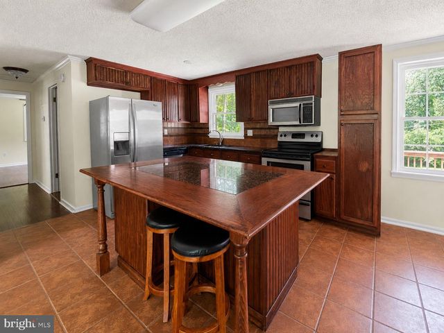 31 HAMN LN, Stafford, VA 22554
