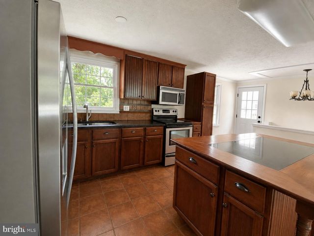 31 HAMN LN, Stafford, VA 22554