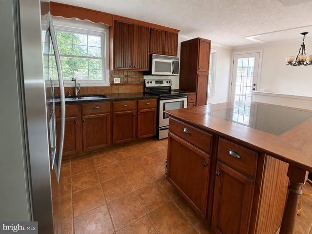 31 HAMN LN, Stafford, VA 22554
