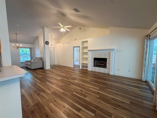 9232 NW 17TH PLACE, Gainesville, FL 32606