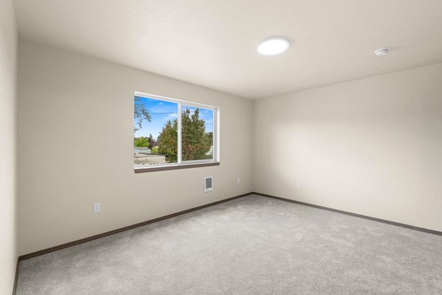 9623 E Nixon Ln, Spokane Valley, WA 99206