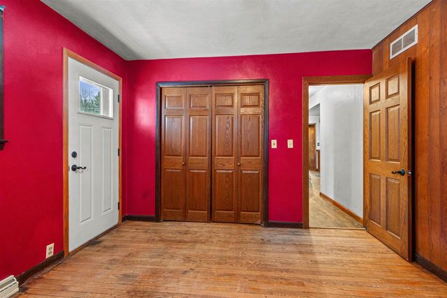 316 WOOD LANE, Stevens Point, WI 54481