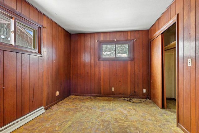 316 WOOD LANE, Stevens Point, WI 54481