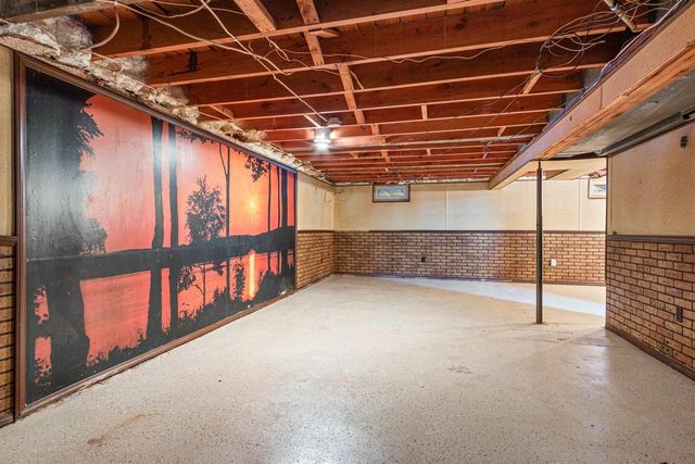 316 WOOD LANE, Stevens Point, WI 54481