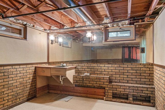 316 WOOD LANE, Stevens Point, WI 54481