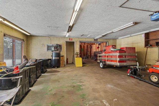 316 WOOD LANE, Stevens Point, WI 54481