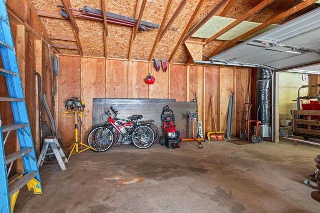 316 WOOD LANE, Stevens Point, WI 54481