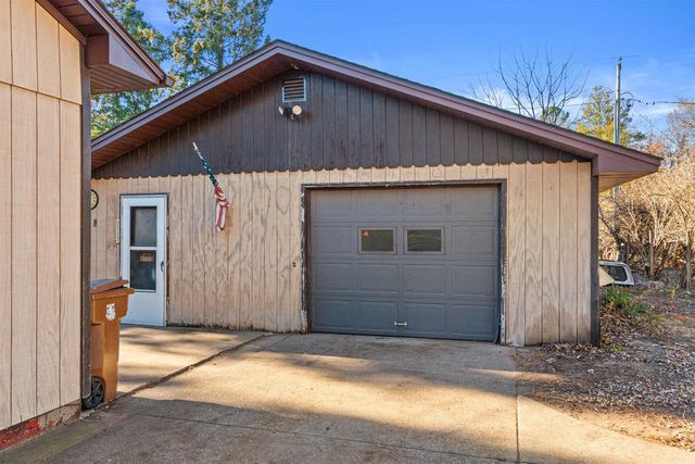 316 WOOD LANE, Stevens Point, WI 54481