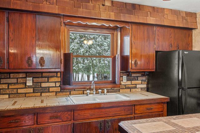 316 WOOD LANE, Stevens Point, WI 54481