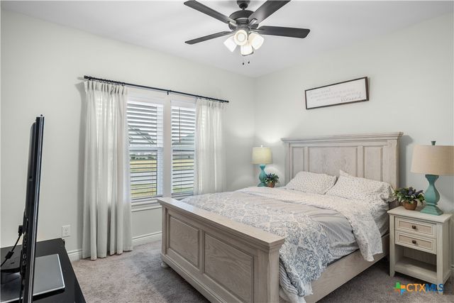 104 Beacon Lane, Victoria, TX 77904