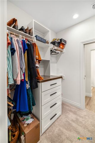 104 Beacon Lane, Victoria, TX 77904