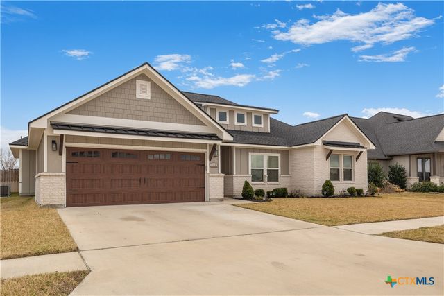 104 Beacon Lane, Victoria, TX 77904