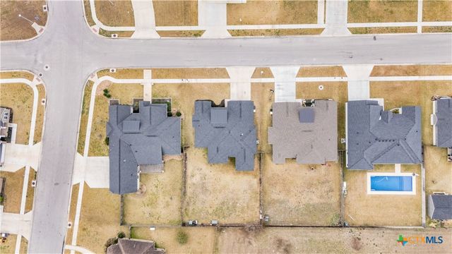 104 Beacon Lane, Victoria, TX 77904