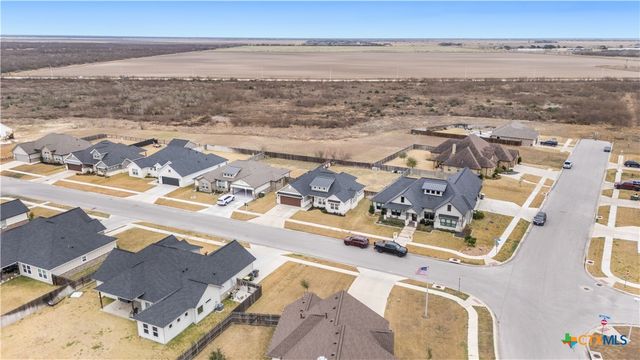 104 Beacon Lane, Victoria, TX 77904