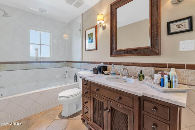 6032 E LINCOLN Drive, Paradise Valley, AZ 85253