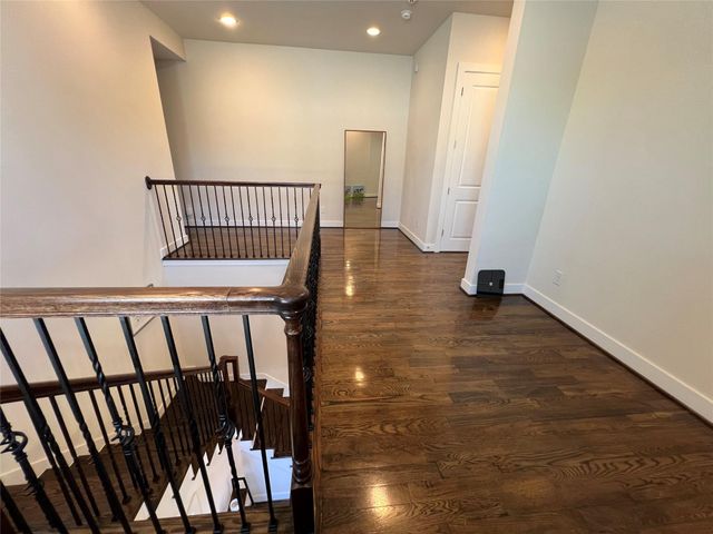 5731 Larkin Street B, Houston, TX 77007